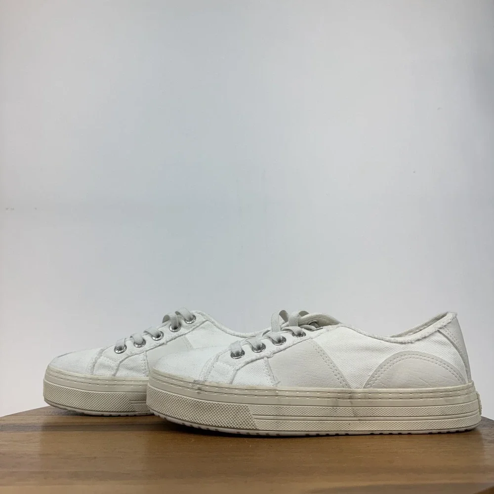New Womens Blowfish Malibu Super Smile White Patchwork Platfrom Sneakers Size 9‎